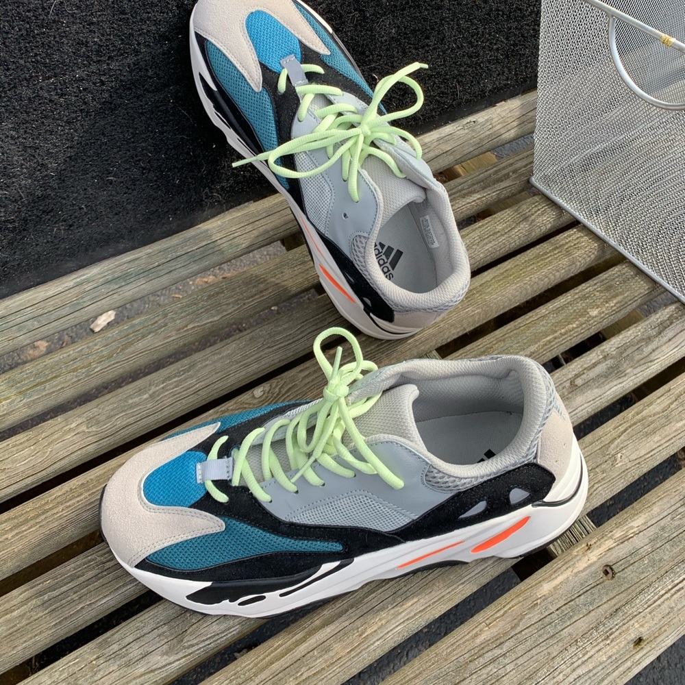 adidas yeezy 700 wave runner size 11